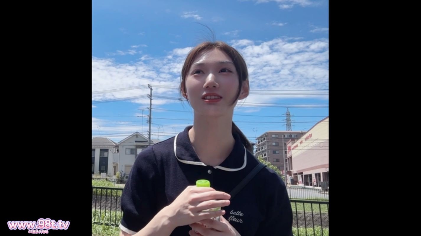 FC2PPV-4517034-反省してます、、【半年前まで未経験】彼氏持ち19歳スレンダー美女を目の前に」衝動」