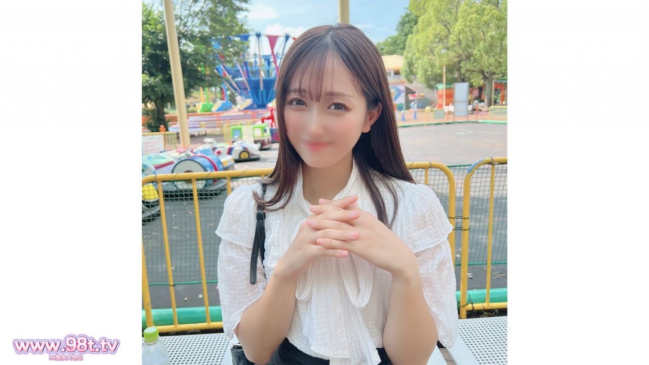 FC2PPV-4552188-顏出し！某有名國立女◯大學に通う坂道系の可憐な女大生を観覧車に連れ込み嫌